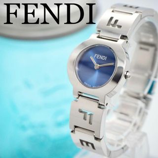 フェンディ(FENDI)の595【美品】FENDI フェンディ時計　レディース腕時計　ロゴバンド　箱付き(その他)