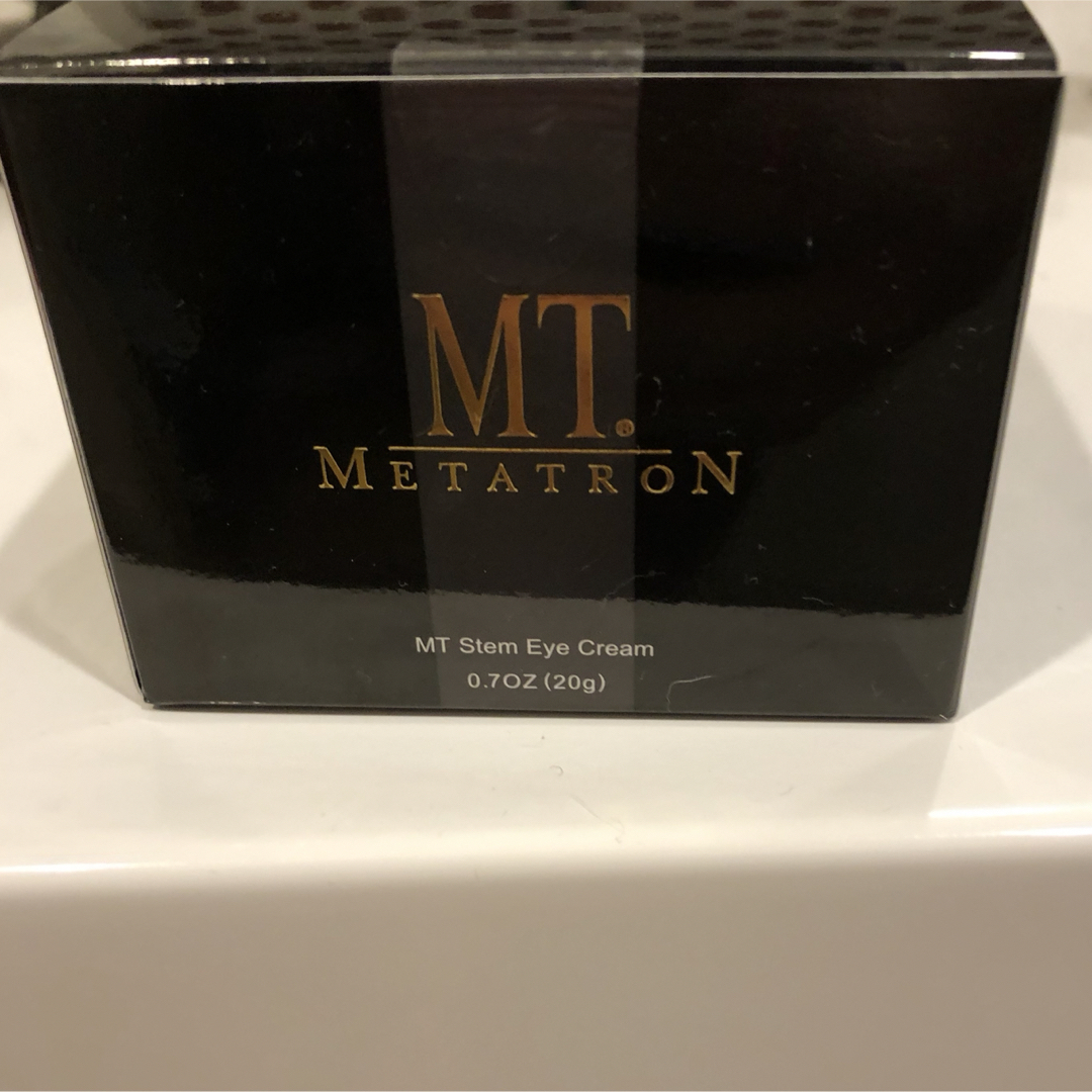 MT METATRON(エムティメタトロン)のお値下げ！送料無料！ステムアイクリーム　新品　1個 コスメ/美容のスキンケア/基礎化粧品(アイケア/アイクリーム)の商品写真