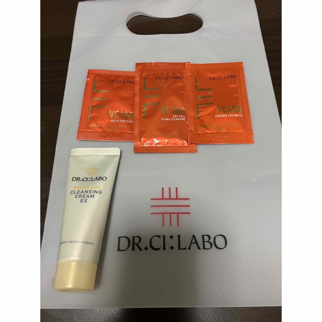Dr.Ci Labo(ドクターシーラボ)のドクターシーラボクレンジング20gとサンプル コスメ/美容のスキンケア/基礎化粧品(化粧水/ローション)の商品写真
