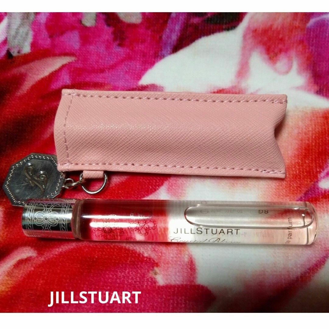 JILLSTUART(ジルスチュアート)のJILLSTUART　香水＋ケース付＋ケースのみ🩷お値下げ🩷 コスメ/美容の香水(香水(女性用))の商品写真