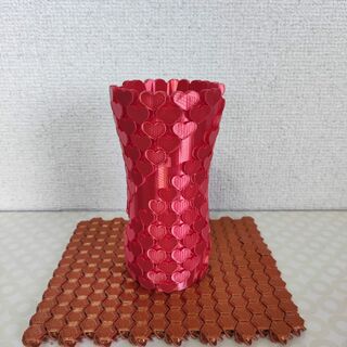 フラワーベース　ハートのデザイン　花瓶　花器　ドライフラワー・造花用(花瓶)