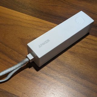 アンカー(Anker)のAnker 511 Power Bank　ホワイト(バッテリー/充電器)