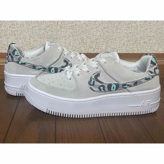 NIKE - ナイキ WMNS エア フォース1 プラット LV8 