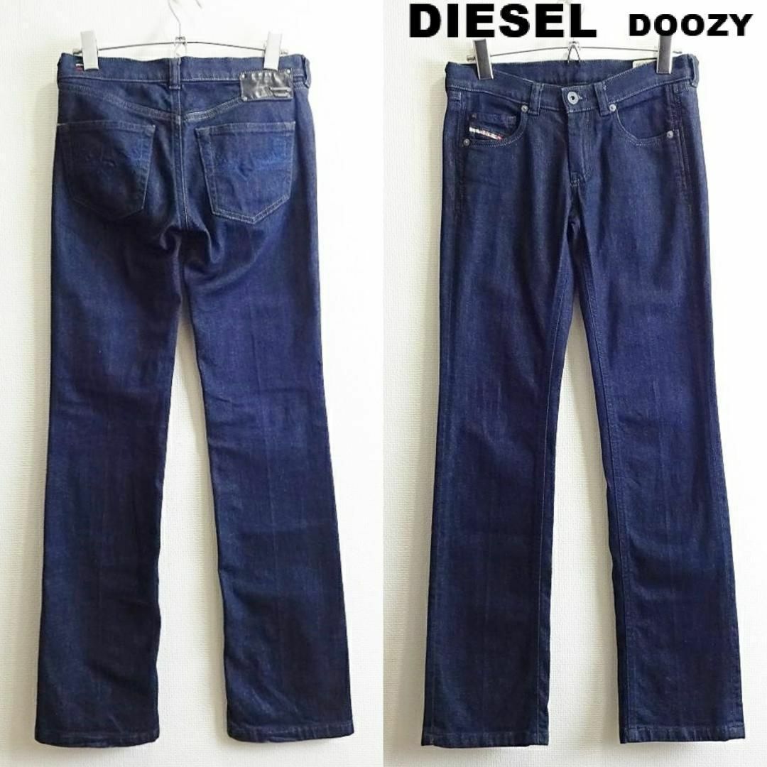 DIESEL(ディーゼル)のディーゼル　DOOZY　W70cm　ブーツカットデニム　濃藍　イタリア製 レディースのパンツ(デニム/ジーンズ)の商品写真