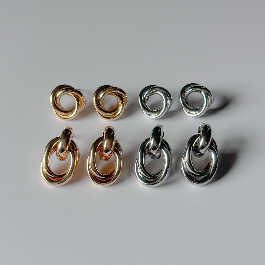 theory(セオリー)のKnot pierce 2set gold No.1217 レディースのアクセサリー(ピアス)の商品写真