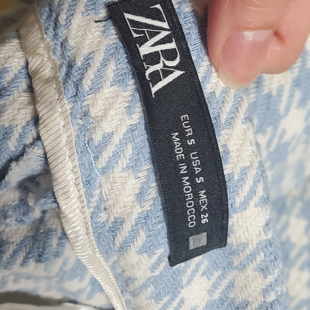 ZARA(ザラ)のZARA　ギンガムチェック　ショートパンツ レディースのパンツ(ショートパンツ)の商品写真