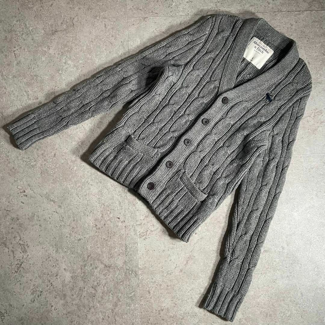 Abercrombie&Fitch(アバクロンビーアンドフィッチ)のY2K Abercrombie & Fitch ケーブルニットカーディガン メンズのトップス(カーディガン)の商品写真