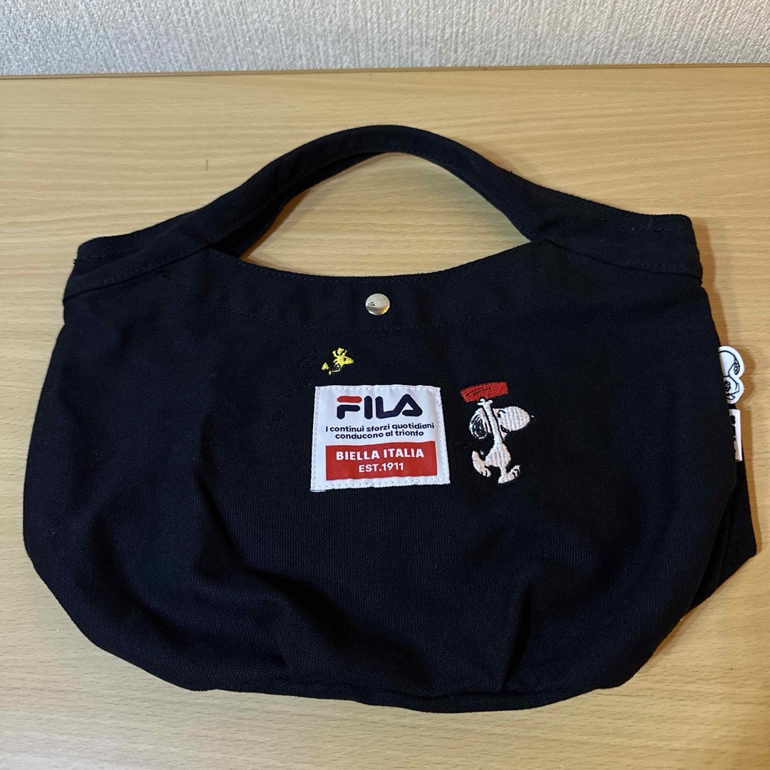 SNOOPY(スヌーピー)のSNOOPY FILA コラボ  ハンドバッグ レディースのバッグ(ハンドバッグ)の商品写真