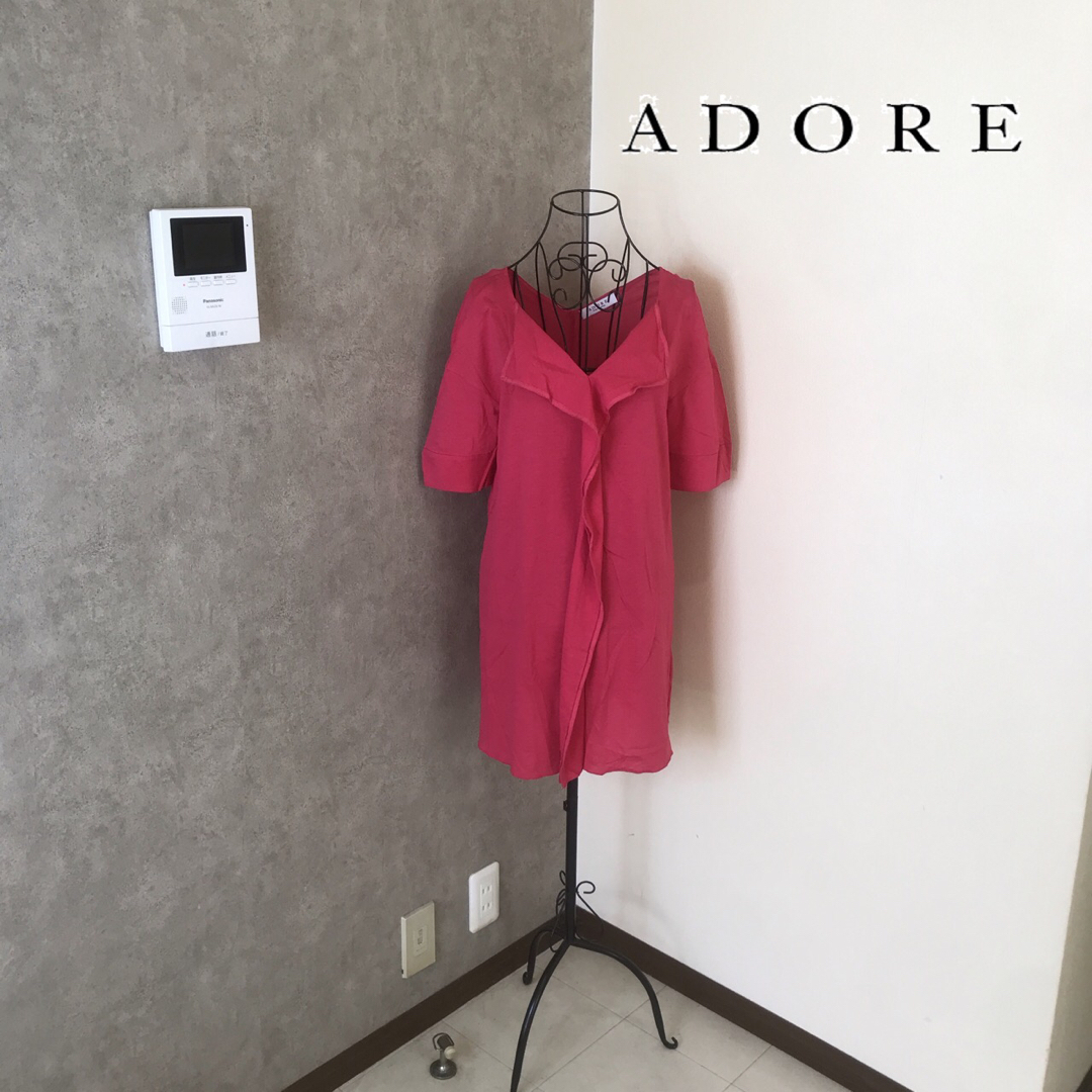 ADORE(アドーア)のアドーア♡2度着用　カットソー レディースのトップス(カットソー(半袖/袖なし))の商品写真