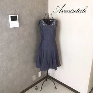 アベニールエトワール(Aveniretoile)のアベニールエトワール♡1度着用　ビジュー付きワンピース(ひざ丈ワンピース)