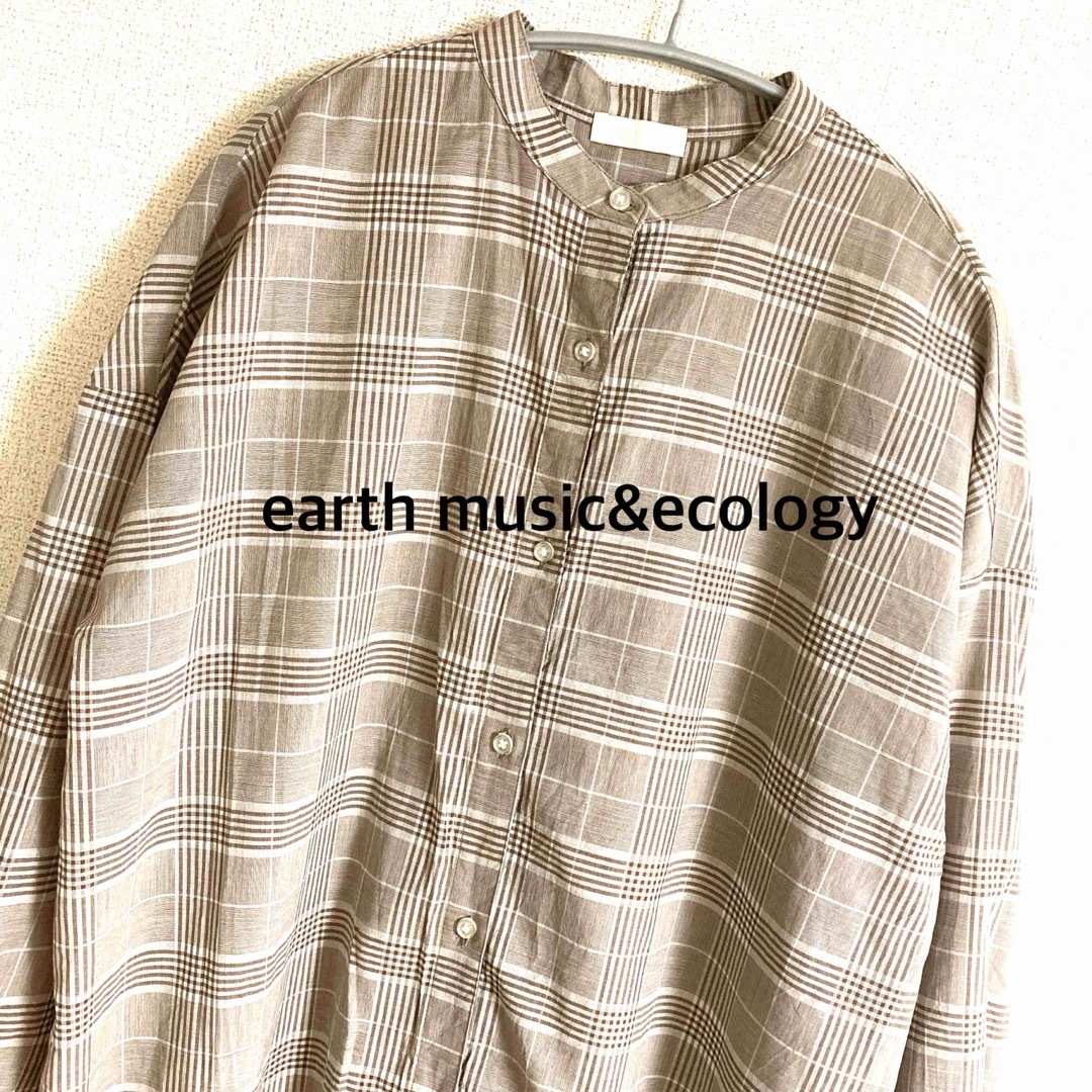 earth music & ecology(アースミュージックアンドエコロジー)の美品アースミュージック&エコロジー　ロングシャツワンピー　ライトブラウンチェック レディースのワンピース(ロングワンピース/マキシワンピース)の商品写真