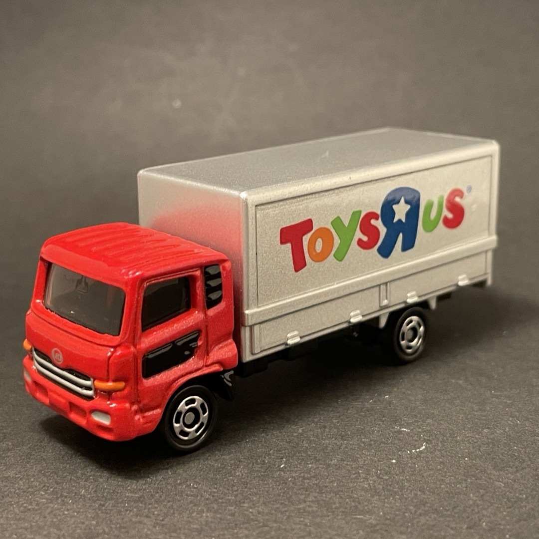 Takara Tomy(タカラトミー)の【非売品】トミカ トイザらス UD トラック コンドル 818472 エンタメ/ホビーのおもちゃ/ぬいぐるみ(ミニカー)の商品写真