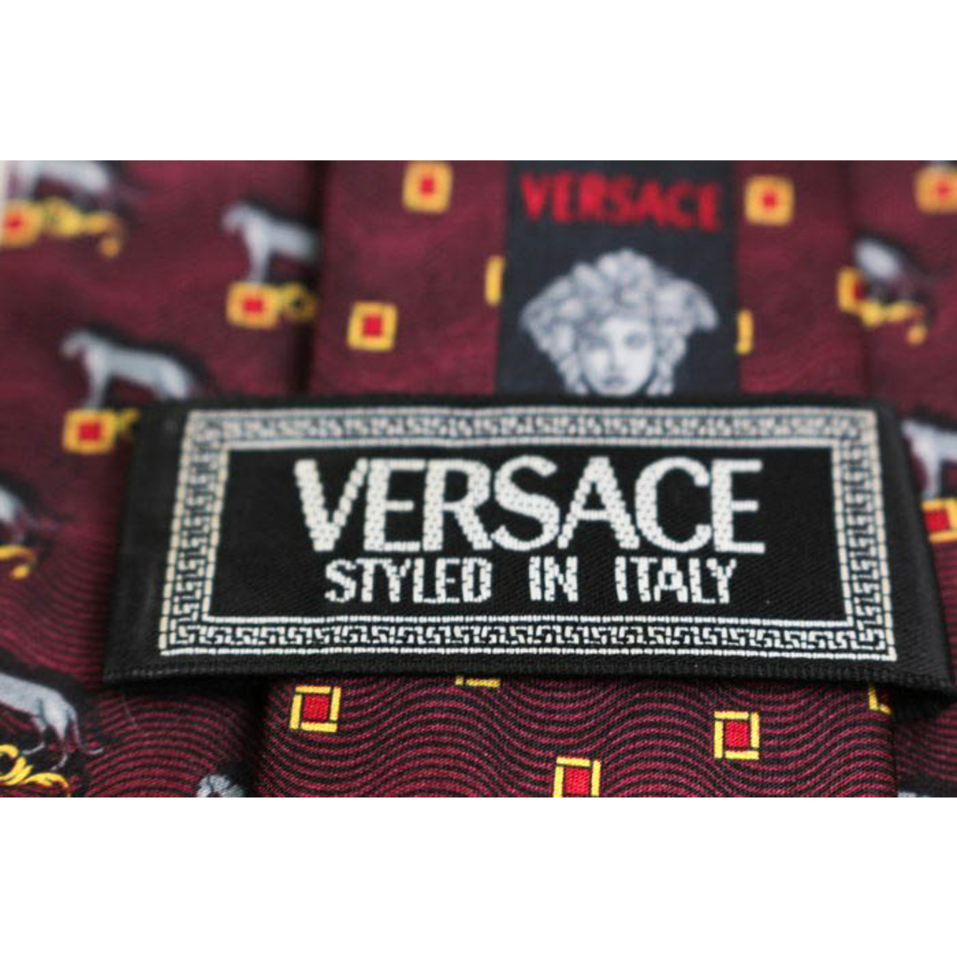 VERSACE(ヴェルサーチ)のヴェルサーチ ブランド ネクタイ 総柄 動物柄 馬 シルク 日本製 メンズ ワインレッド VERSACE メンズのファッション小物(ネクタイ)の商品写真