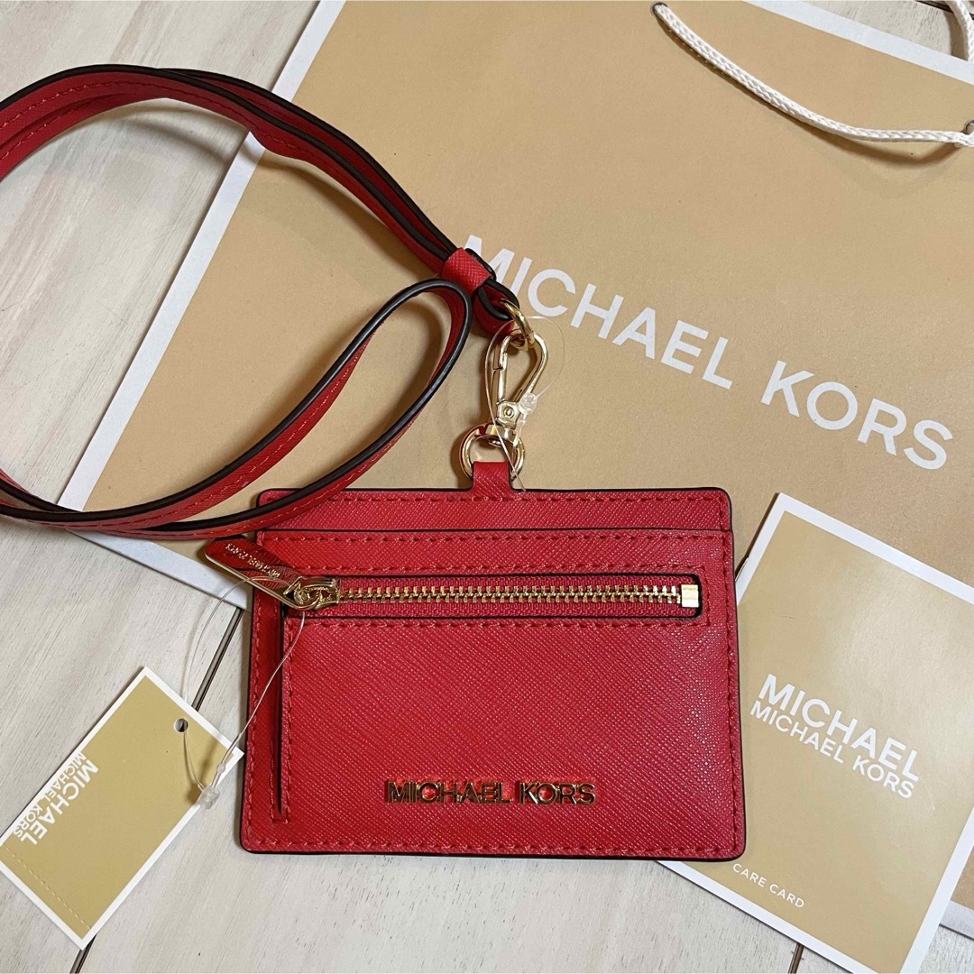 Michael Kors(マイケルコース)のマイケルコース　カードケース　赤　IDケース　パスケース　フラグメントケース レディースのファッション小物(パスケース/IDカードホルダー)の商品写真