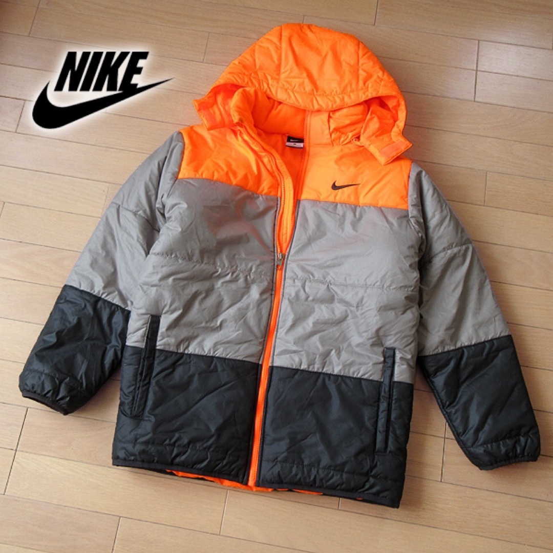 NIKE(ナイキ)の美品 L ナイキ NIKE キッズ 中綿ジャケット オレンジ キッズ/ベビー/マタニティのキッズ服男の子用(90cm~)(ジャケット/上着)の商品写真