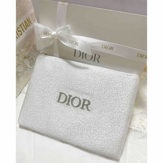 ディオール(Dior)のディオール  オリジナル  ポーチ  シルバー 最新ノベルティ リボンラッピング(ポーチ)