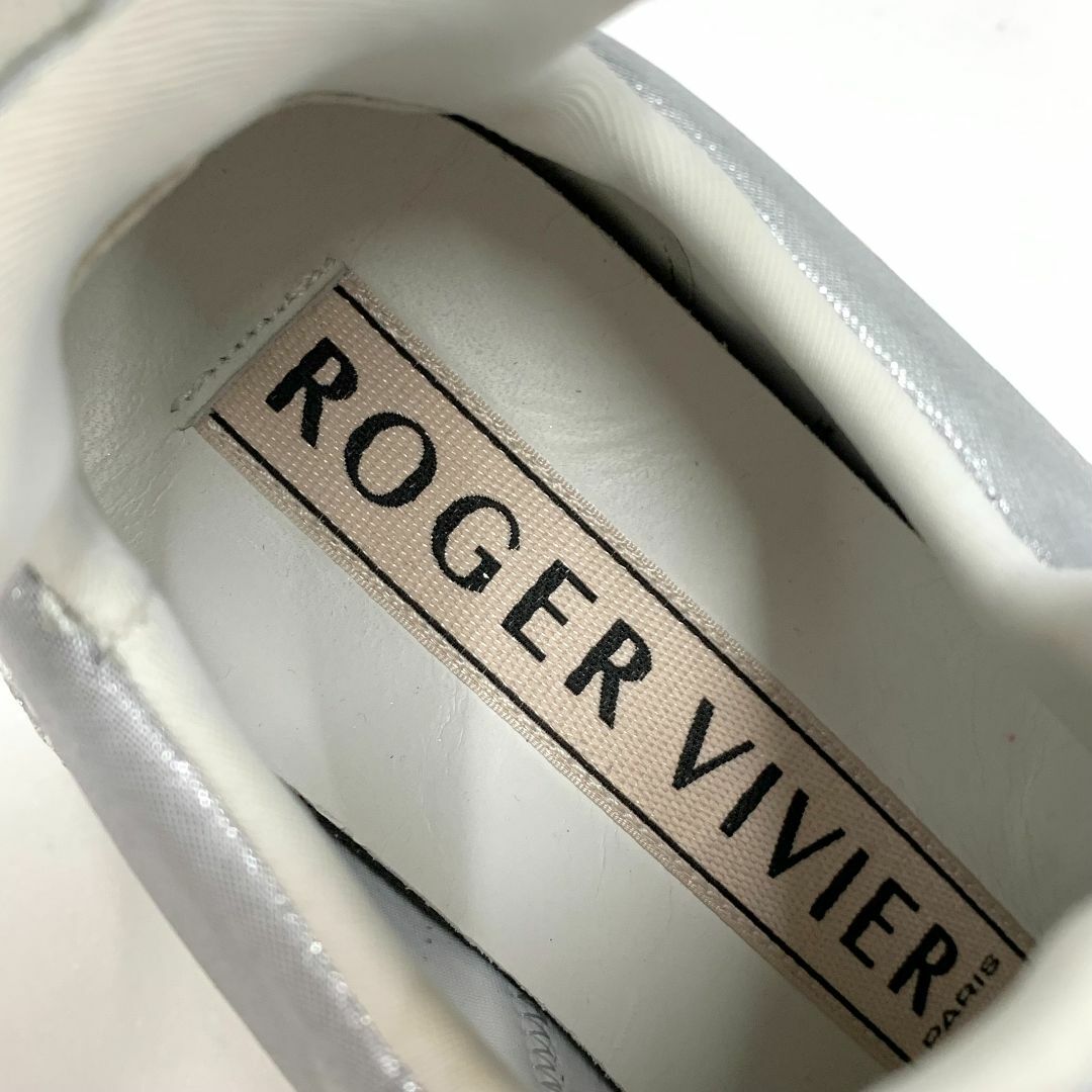 ROGER VIVIER(ロジェヴィヴィエ)の9184 ロジェヴィヴィエ ヴィヴラン ストラスバックル スニーカー レディースの靴/シューズ(スニーカー)の商品写真