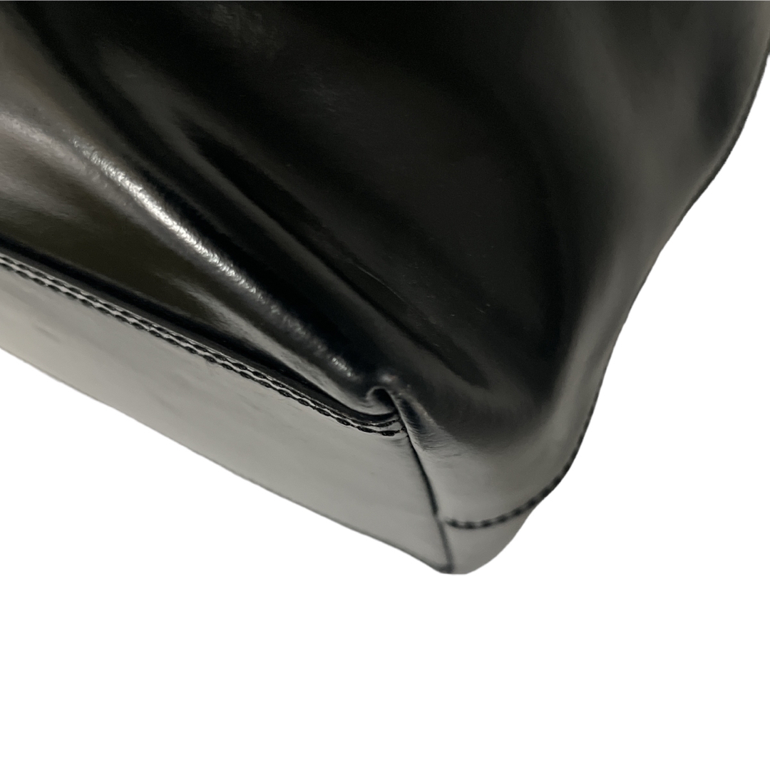 Jil Sander(ジルサンダー)のジルサンダー　トートバッグ　大容量　ロゴ型押し　ブラック　レザー　ユニセックス メンズのバッグ(トートバッグ)の商品写真