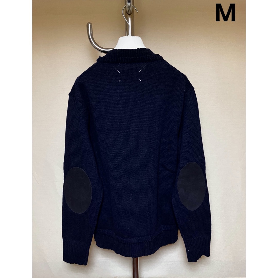 Maison Martin Margiela(マルタンマルジェラ)の新品 M マルジェラ 23aw エルボーパッチニット セーター 紺 5978 メンズのトップス(ニット/セーター)の商品写真