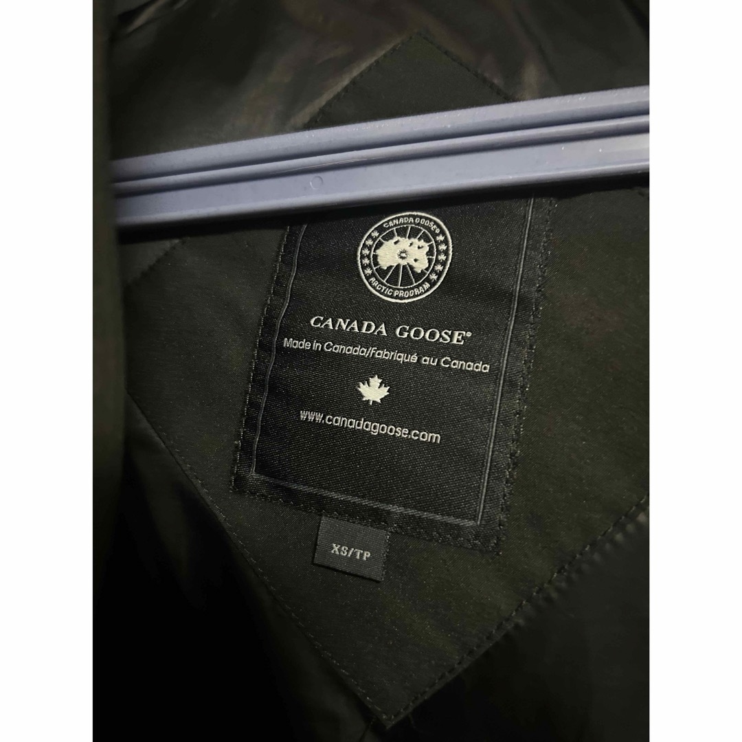 CANADA GOOSE(カナダグース)のCANADA GOOSE カナダグース　ブラックレーベル　Black label メンズのジャケット/アウター(ダウンジャケット)の商品写真