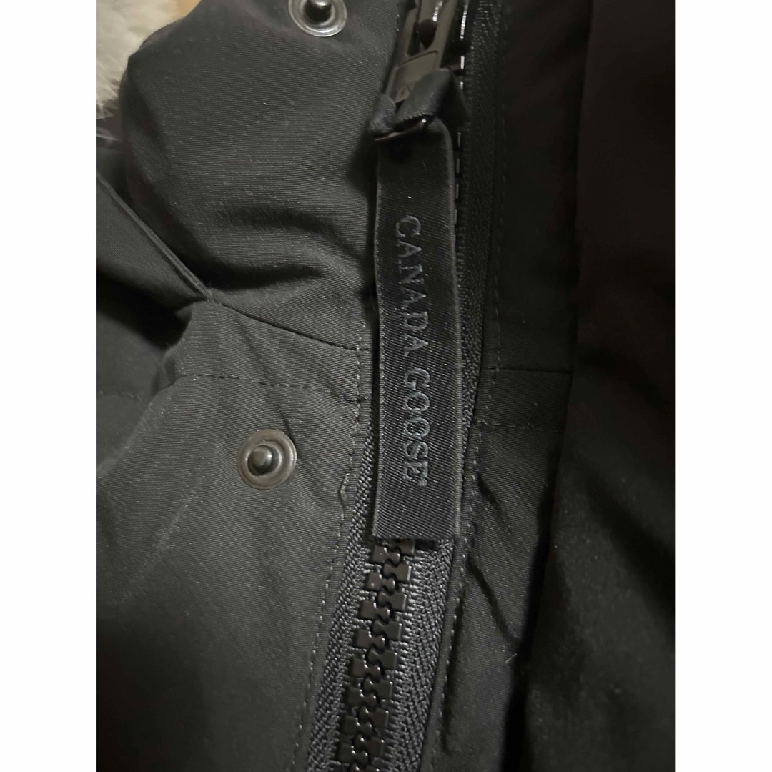 CANADA GOOSE(カナダグース)のCANADA GOOSE カナダグース　ブラックレーベル　Black label メンズのジャケット/アウター(ダウンジャケット)の商品写真