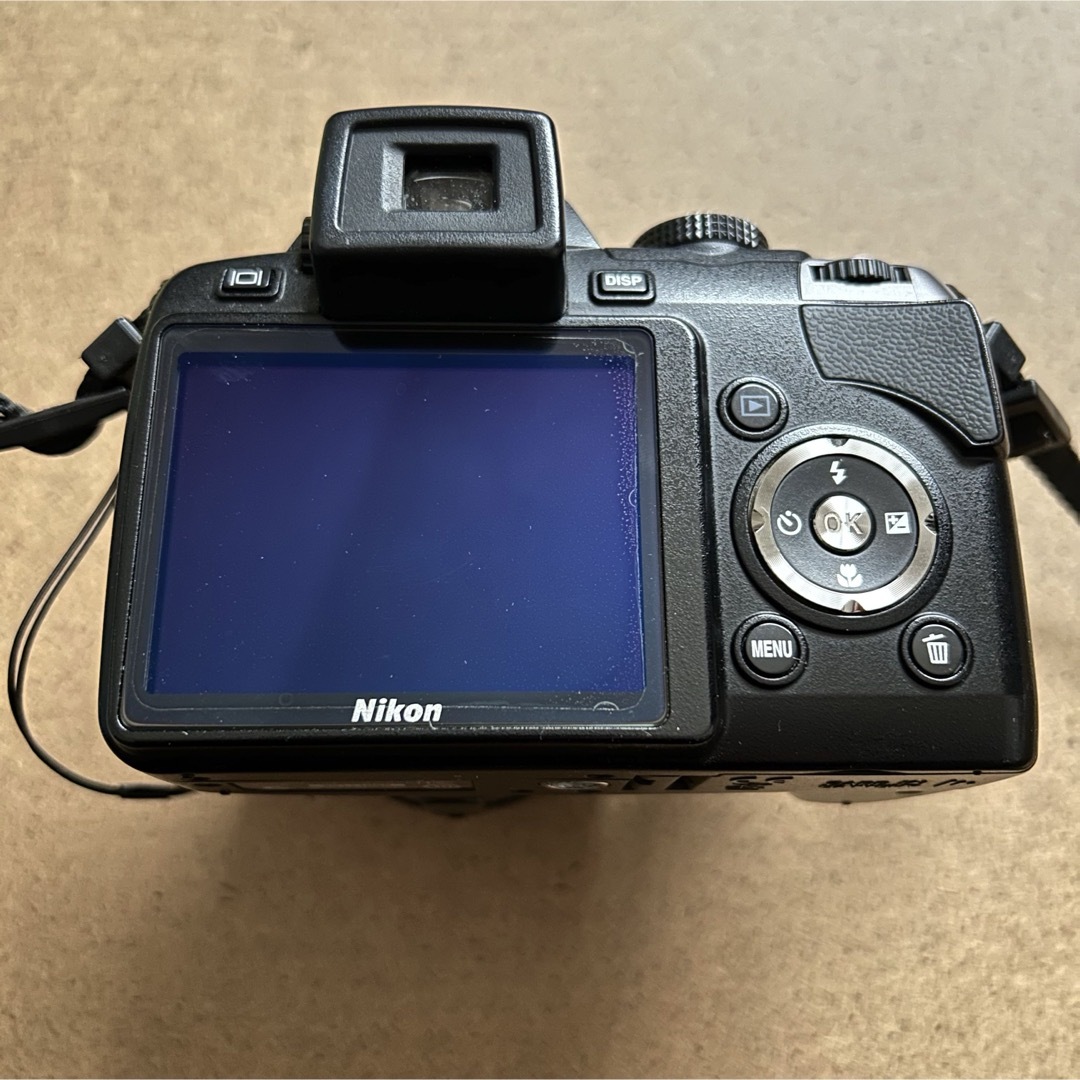 Nikon(ニコン)のNikon COOLPIX P80 ニコン スマホ/家電/カメラのカメラ(コンパクトデジタルカメラ)の商品写真