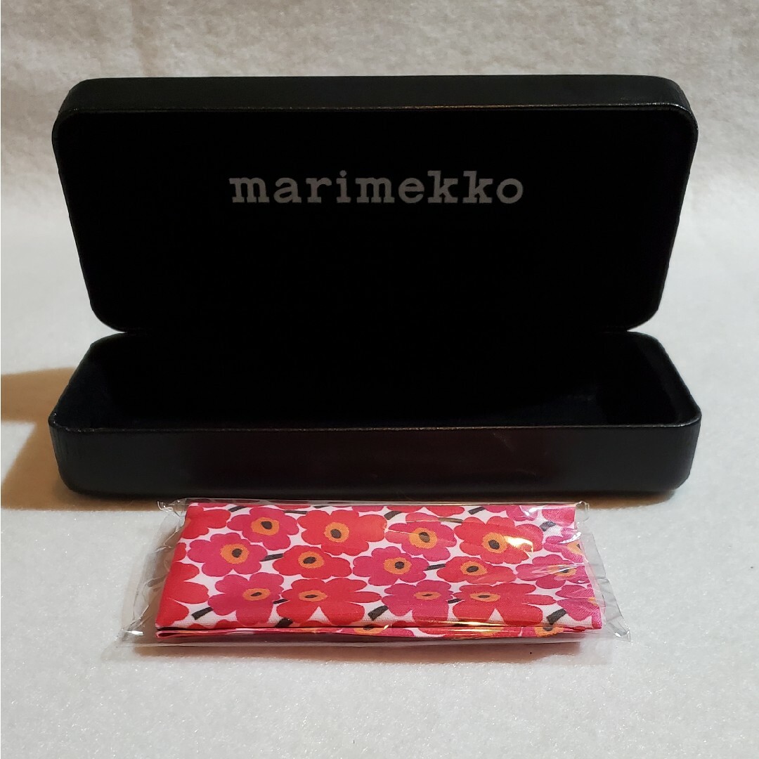 marimekko(マリメッコ)のmarimekkoマリメッコ メガネケース　メガネ拭き レディースのファッション小物(サングラス/メガネ)の商品写真