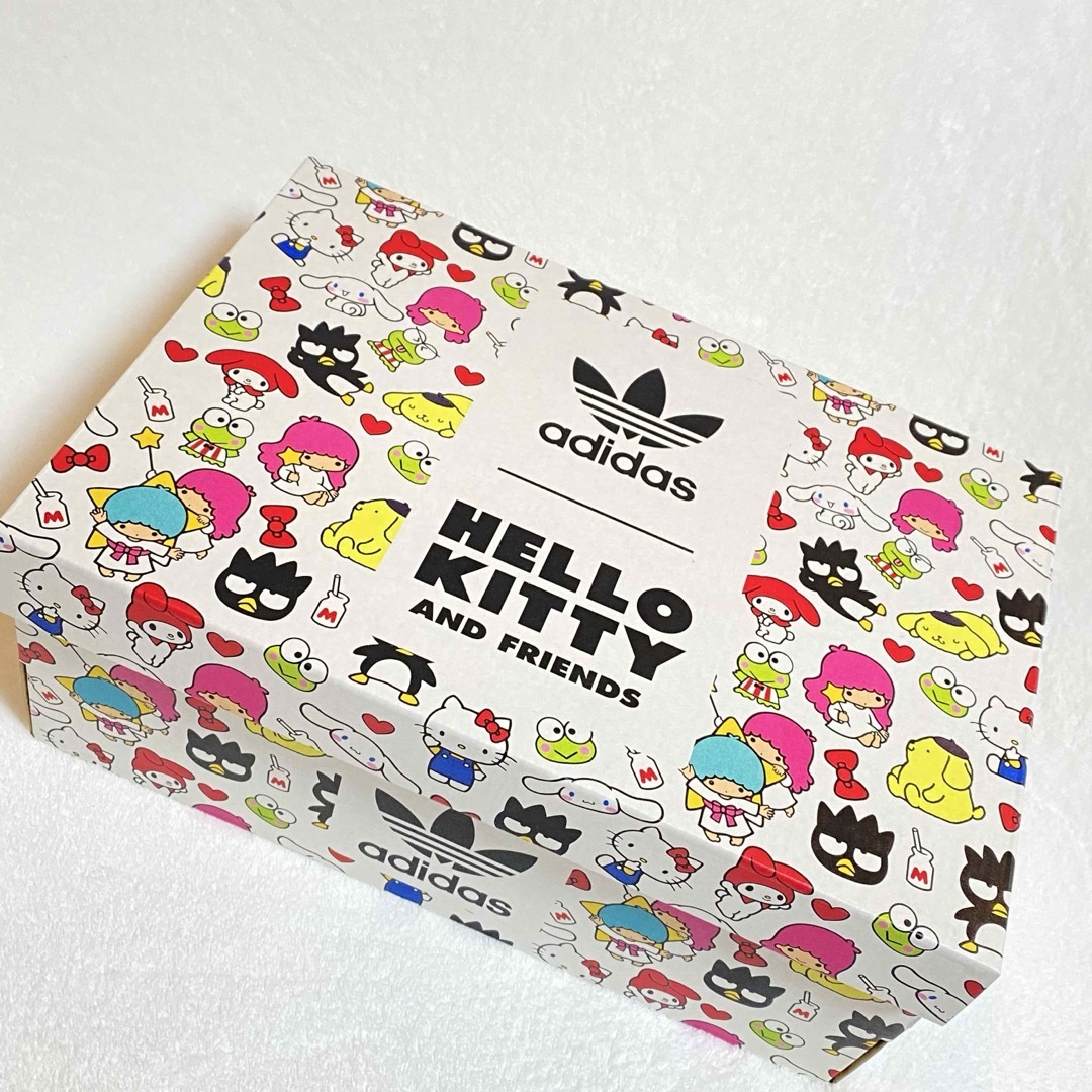 ハローキティ(ハローキティ)の［新品］adidas×HELLO KITTY▽アディレッタサンダル ハローキティ レディースの靴/シューズ(サンダル)の商品写真