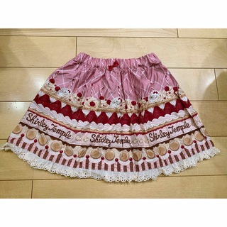 シャーリーテンプル(Shirley Temple)のシャーリーテンプル　スカート　いちご　新品未使用　ケーキ　110(スカート)