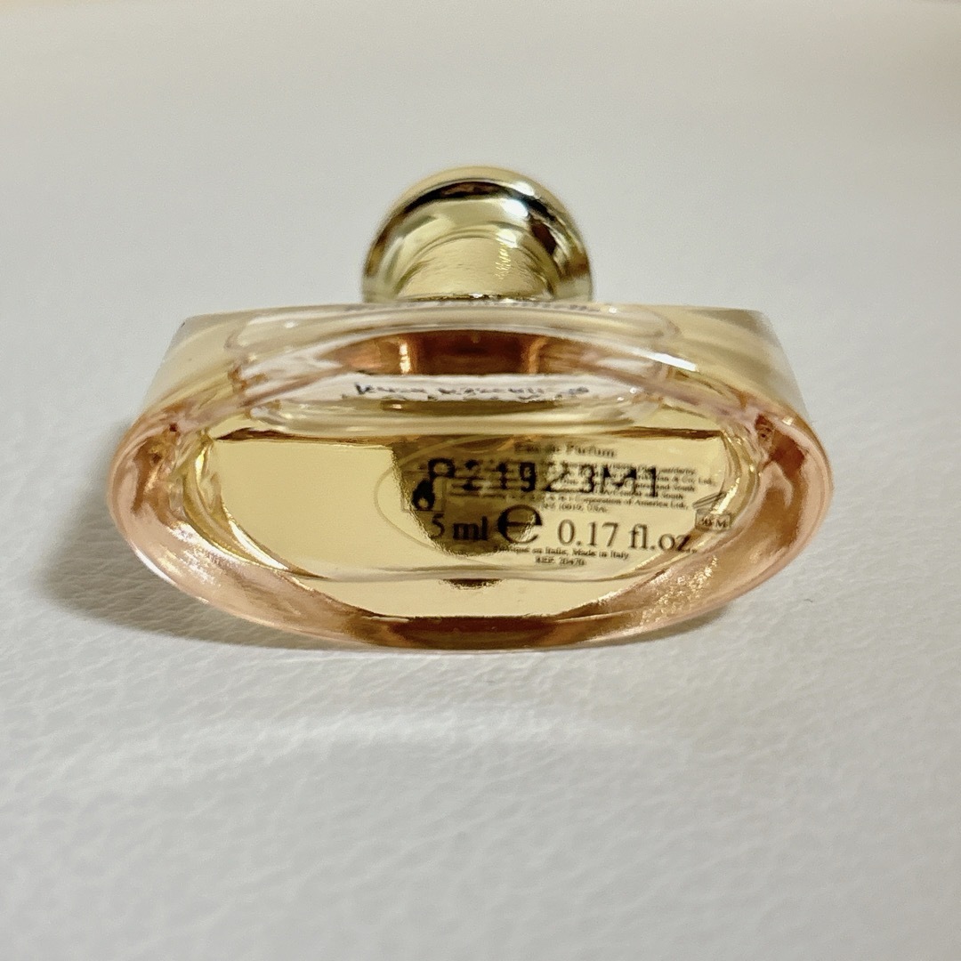 BVLGARI(ブルガリ)のブルガリ　ローズ エッセンシャル オードパルファム 5mL ミニ香水 コスメ/美容の香水(香水(女性用))の商品写真