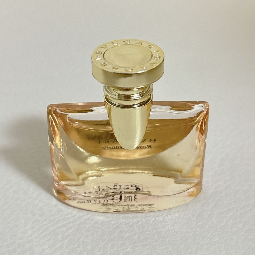 BVLGARI(ブルガリ)のブルガリ　ローズ エッセンシャル オードパルファム 5mL ミニ香水 コスメ/美容の香水(香水(女性用))の商品写真