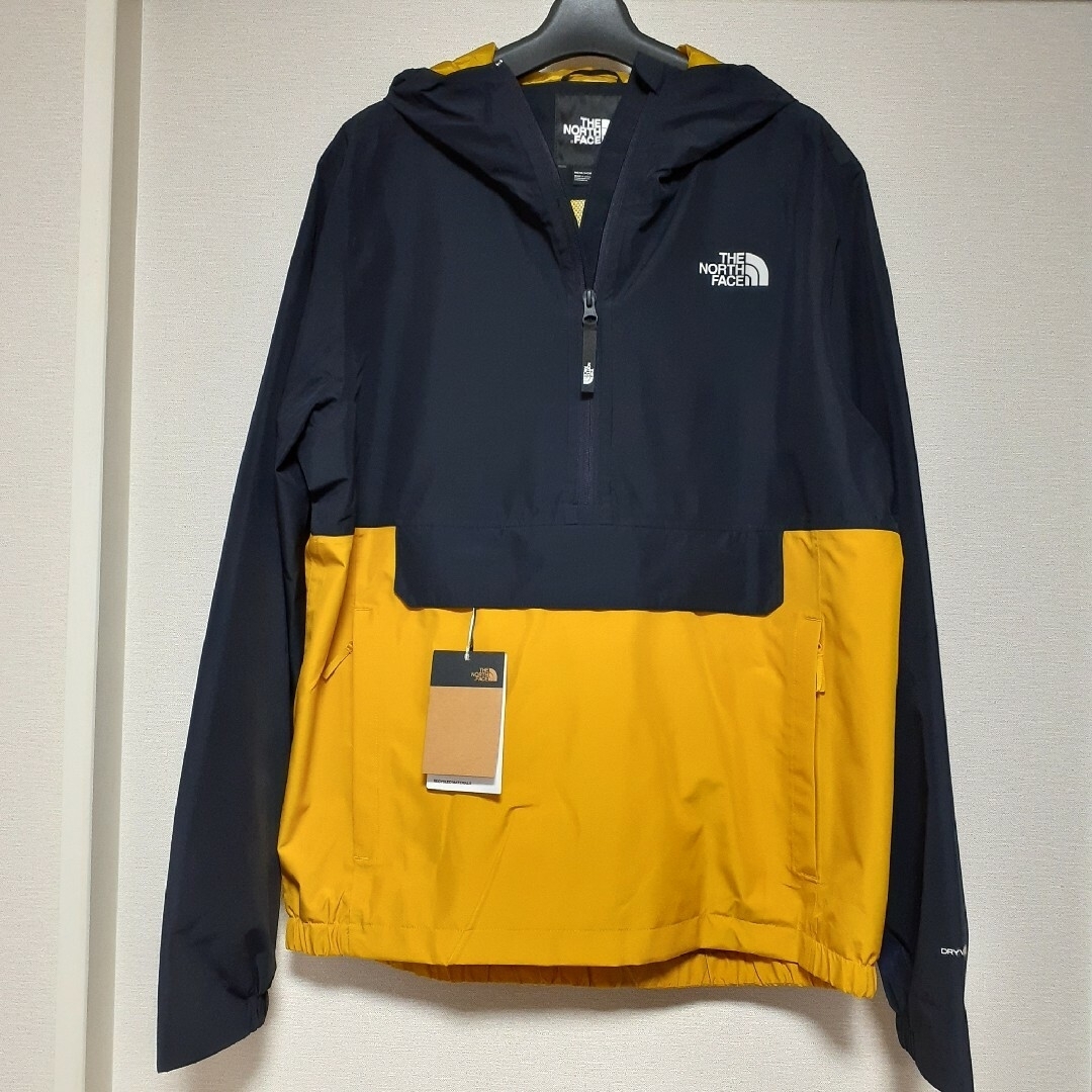 THE NORTH FACE(ザノースフェイス)の【新品】THE NORTH FACE 希少アノラックパーカー　サイズM メンズのジャケット/アウター(ナイロンジャケット)の商品写真