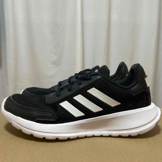 アディダス(adidas)の売り切り値下げ！adidas スニーカー　23.5cm(スニーカー)