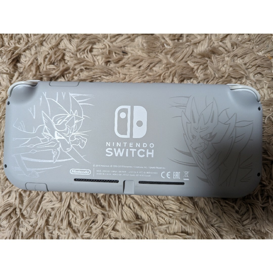 Nintendo Switch(ニンテンドースイッチ)のNintendo Switch Lite（ザシアン ザマゼンタ）ポケモンソフト エンタメ/ホビーのゲームソフト/ゲーム機本体(家庭用ゲーム機本体)の商品写真