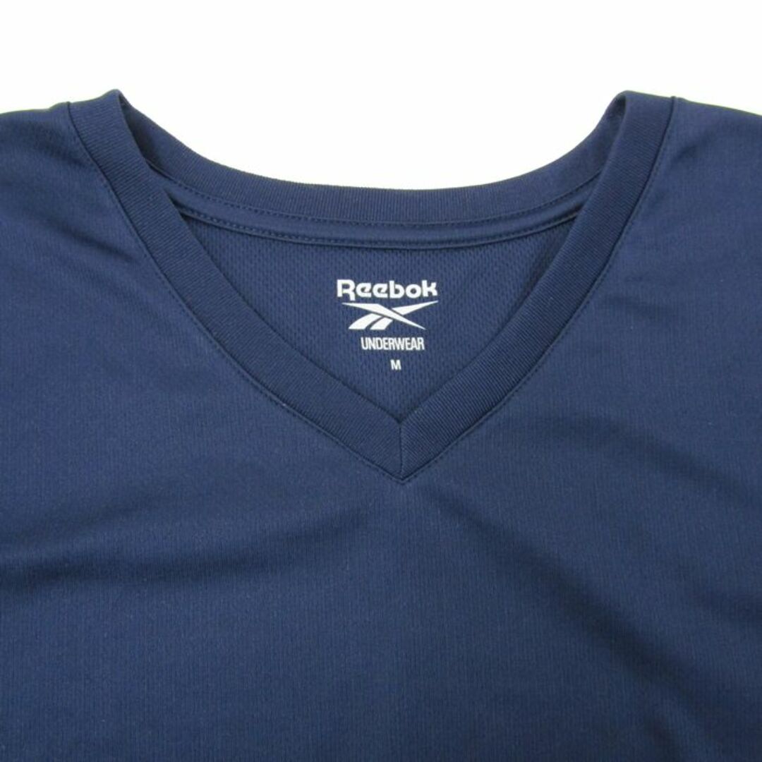 Reebok(リーボック)のリーボック 半袖Tシャツ Vネック  袖ロゴ スポーツウエア メンズ Mサイズ ネイビー Reebok メンズのトップス(Tシャツ/カットソー(半袖/袖なし))の商品写真