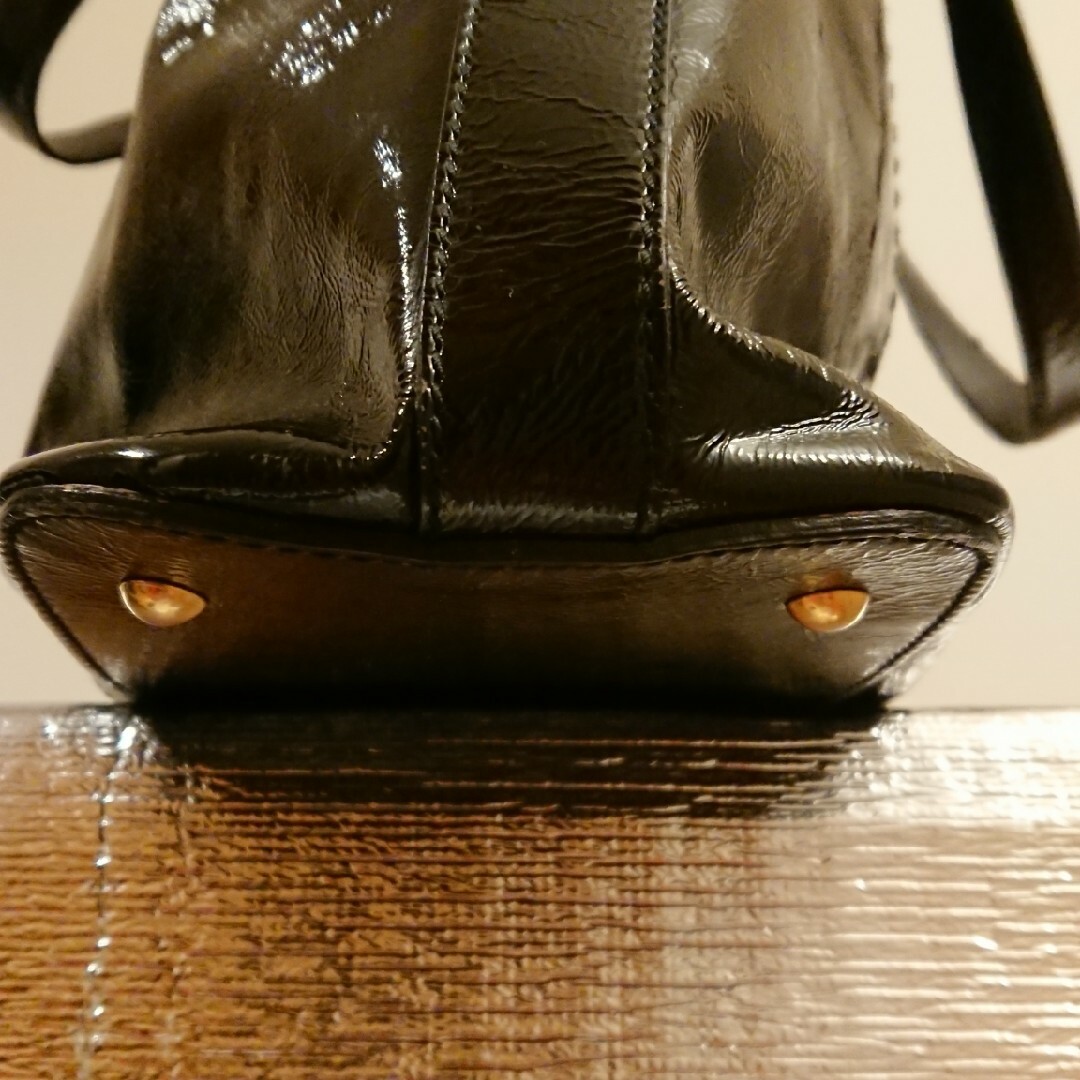 Yves Saint Laurent(イヴサンローラン)のイヴサンローラン  ミューズ   Yves Saint Laurent muse レディースのバッグ(ハンドバッグ)の商品写真