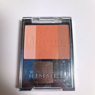 RIMMEL - リンメル　スリーインワン モデリングフェイスブラッシュ