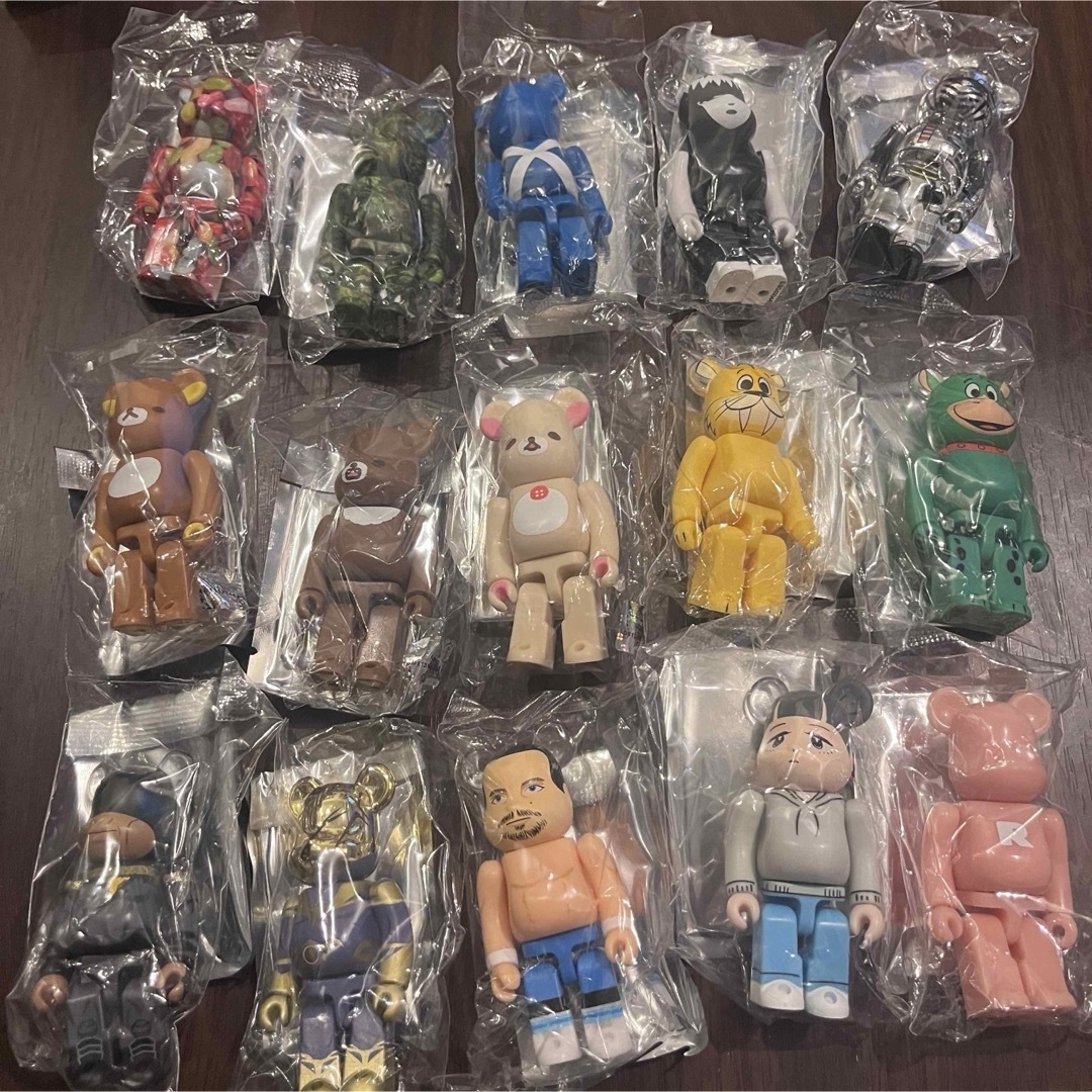 BE@RBRICK(ベアブリック)のBE@RBRICK SERIES 45 ベアブリック 45 表 コンプリート エンタメ/ホビーのフィギュア(その他)の商品写真