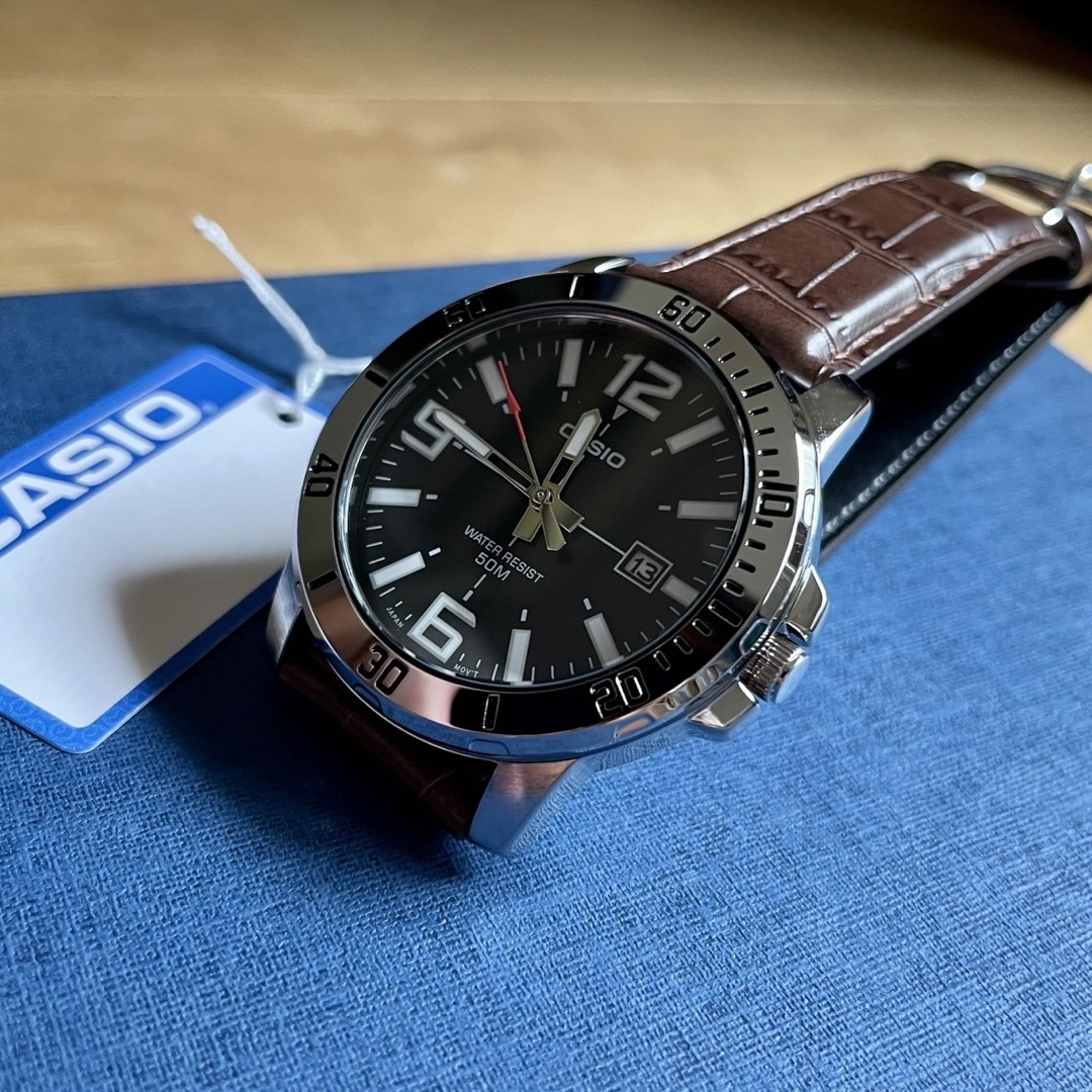 CASIO(カシオ)のカシオ アナログ腕時計 海外モデル　ビッグフェイスタグ幅22mm  レザーベルト メンズの時計(腕時計(アナログ))の商品写真