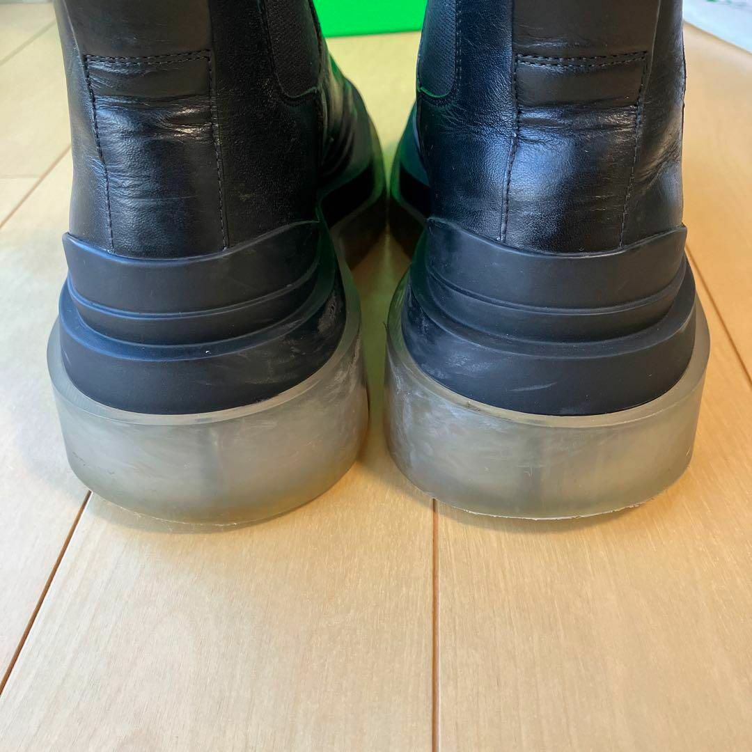 Bottega Veneta(ボッテガヴェネタ)のボッテガヴェネタ　タイヤ　アンクル　チェルシーブーツ　黒　クリアソール　22㎝ レディースの靴/シューズ(ブーツ)の商品写真