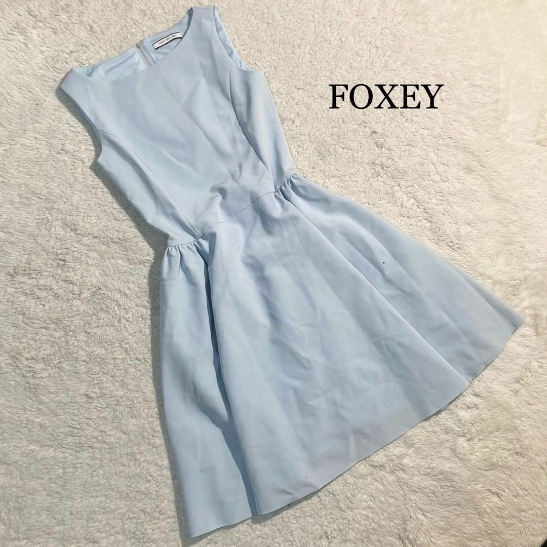 FOXEY(フォクシー)の【未使級】フォクシー フレアワンピース ノースリーブ 水色 40576 38 レディースのワンピース(ひざ丈ワンピース)の商品写真