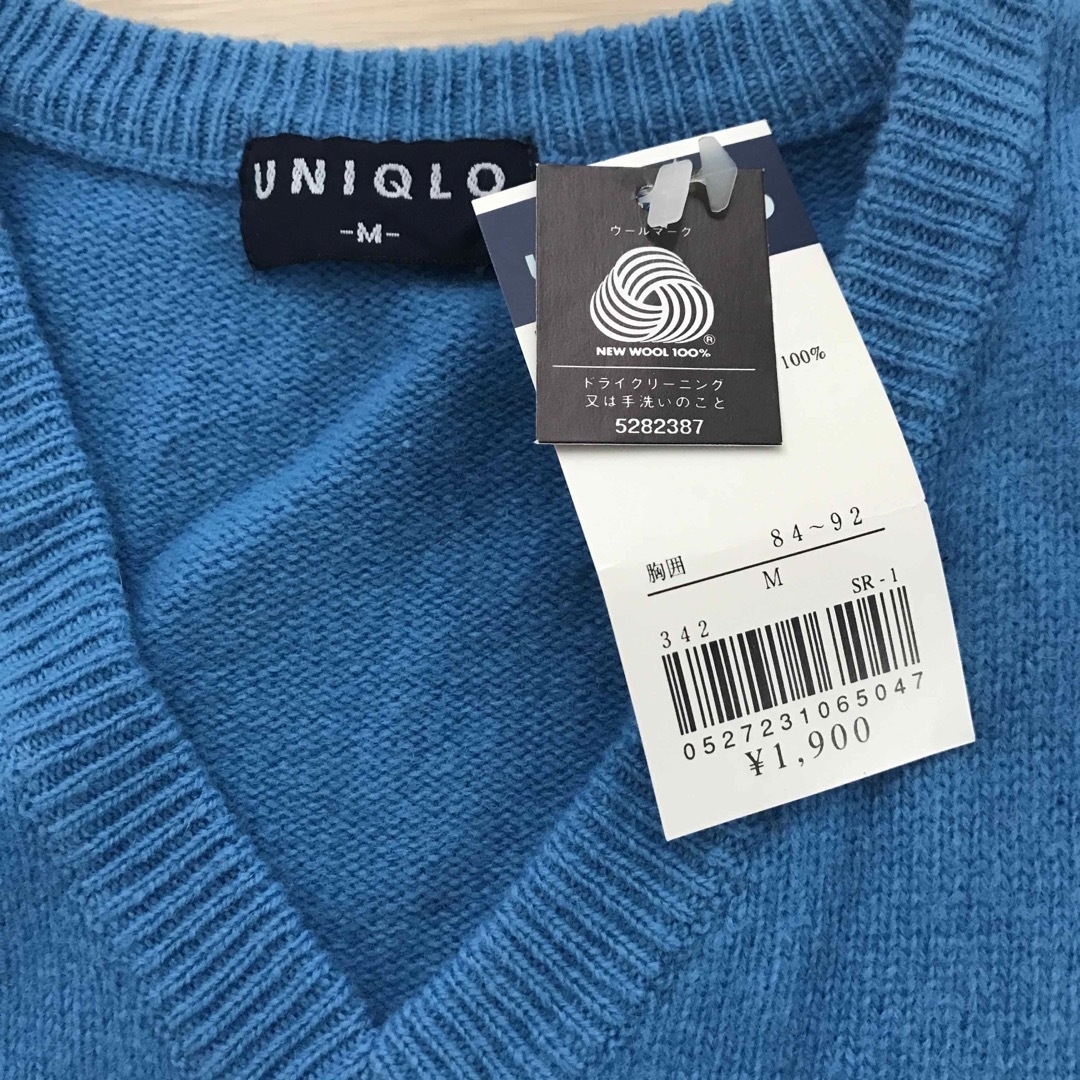 UNIQLO(ユニクロ)の未使用タグ付き　ユニクロ　UNIQLO メンズ　Mサイズ　ウール100% メンズのトップス(ニット/セーター)の商品写真