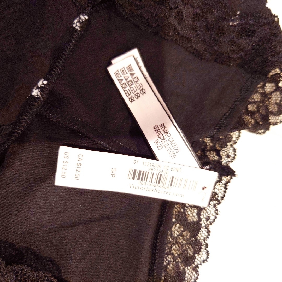 Victoria's Secret(ヴィクトリアズシークレット)の《新品未使用タグ付き》チーキー レディースの下着/アンダーウェア(ショーツ)の商品写真