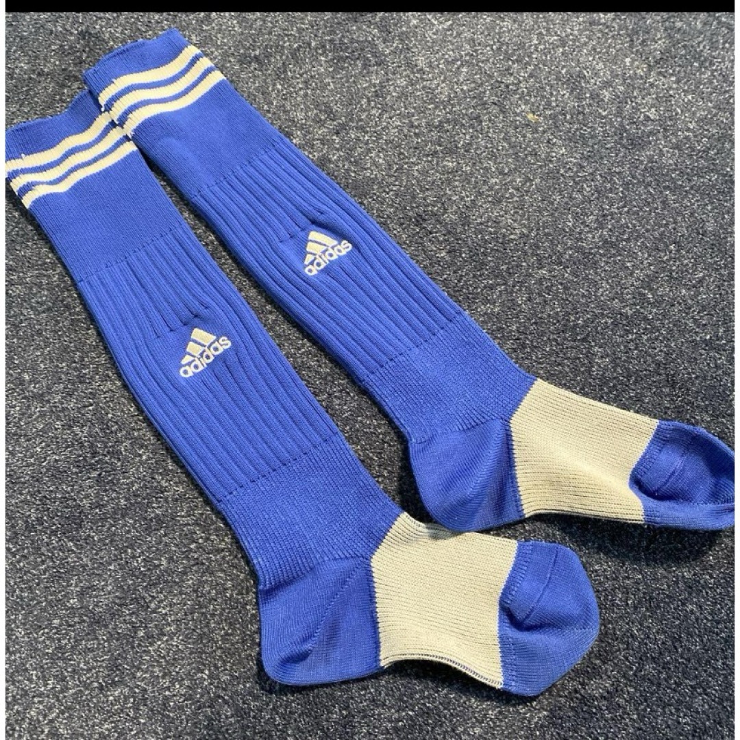 adidas(アディダス)のアディダス　サッカーソックス キッズ/ベビー/マタニティのこども用ファッション小物(靴下/タイツ)の商品写真