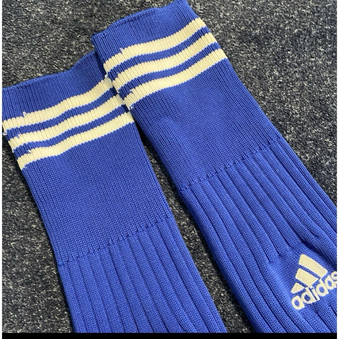 adidas(アディダス)のアディダス　サッカーソックス キッズ/ベビー/マタニティのこども用ファッション小物(靴下/タイツ)の商品写真