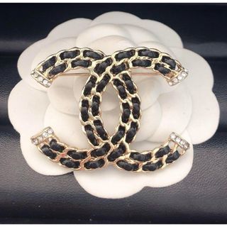 シャネル(CHANEL)のヴィンテージ　チャーム　ブローチ　シャネル　CHANEL コサージュ(ブローチ/コサージュ)