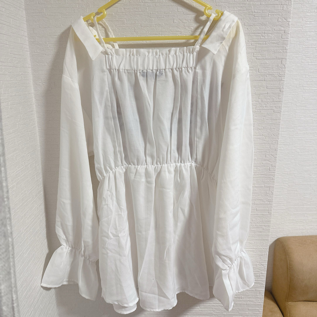 w closet(ダブルクローゼット)のw closet 白ブラウス レディースのトップス(シャツ/ブラウス(長袖/七分))の商品写真