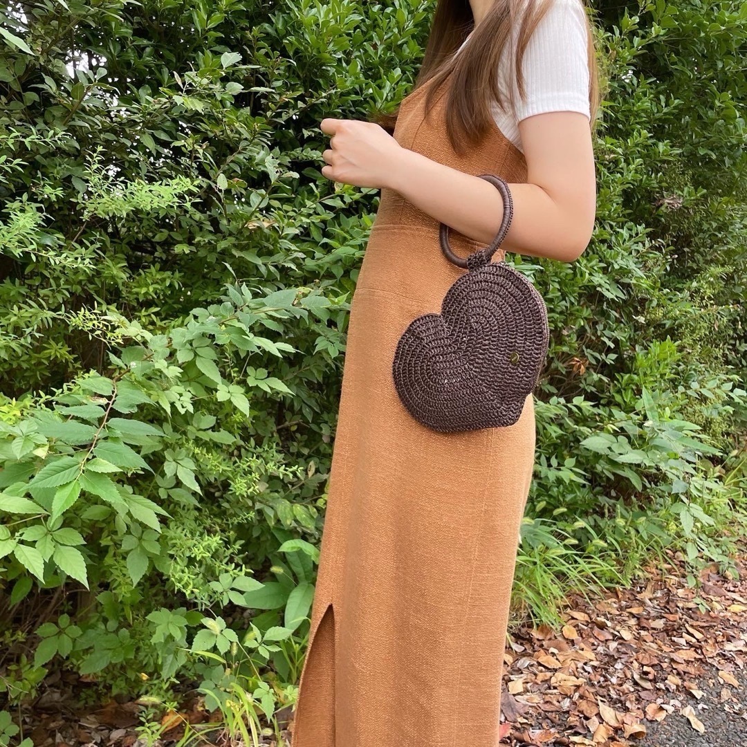 EDIT.FOR LULU(エディットフォールル)のHeart pouch(brown) レディースのバッグ(クラッチバッグ)の商品写真