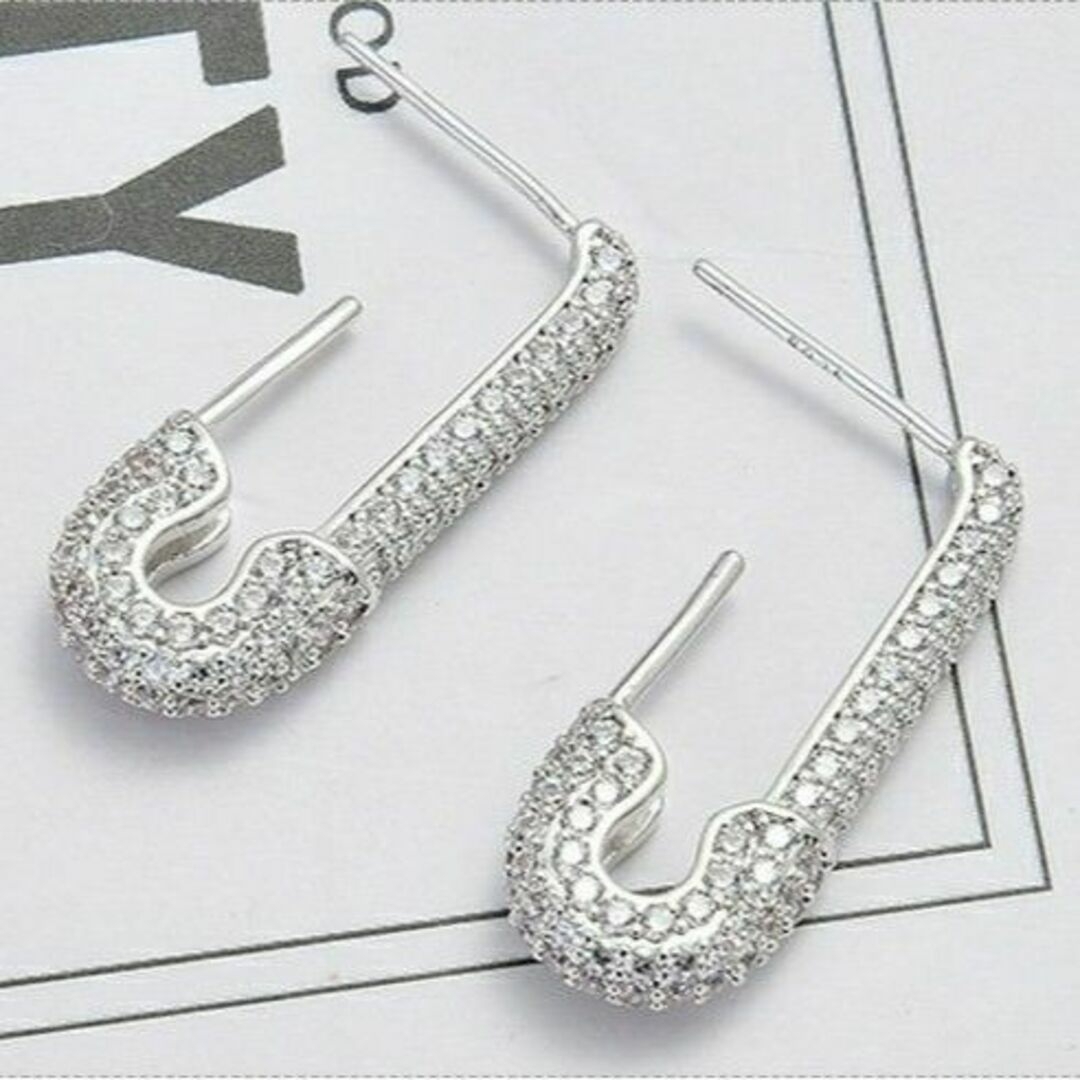 s925 シルバー 安全ピン パヴェ ピアス 925　safety pin レディースのアクセサリー(ピアス)の商品写真