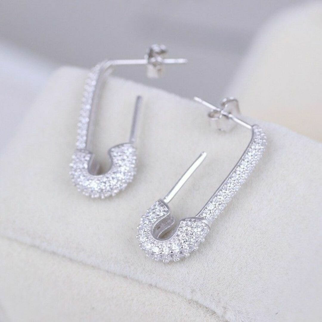 s925 シルバー 安全ピン パヴェ ピアス 925　safety pin レディースのアクセサリー(ピアス)の商品写真